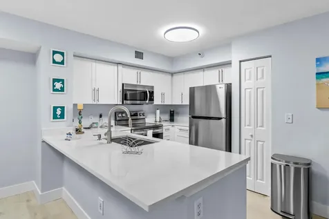 140 Yacht Club Way Hypoluxo FL 33462