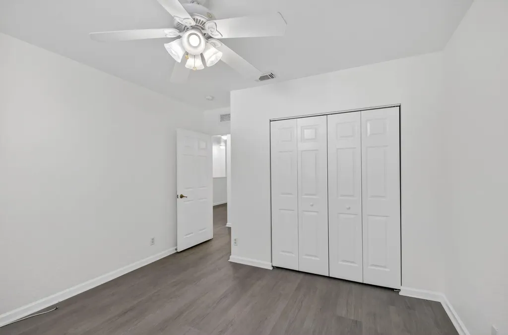 2806 S Evergreen Circle Boynton Beach FL 33426