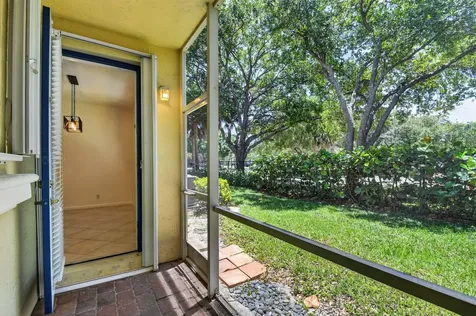 2806 S Evergreen Circle Boynton Beach FL 33426