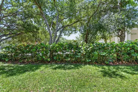 2806 S Evergreen Circle Boynton Beach FL 33426