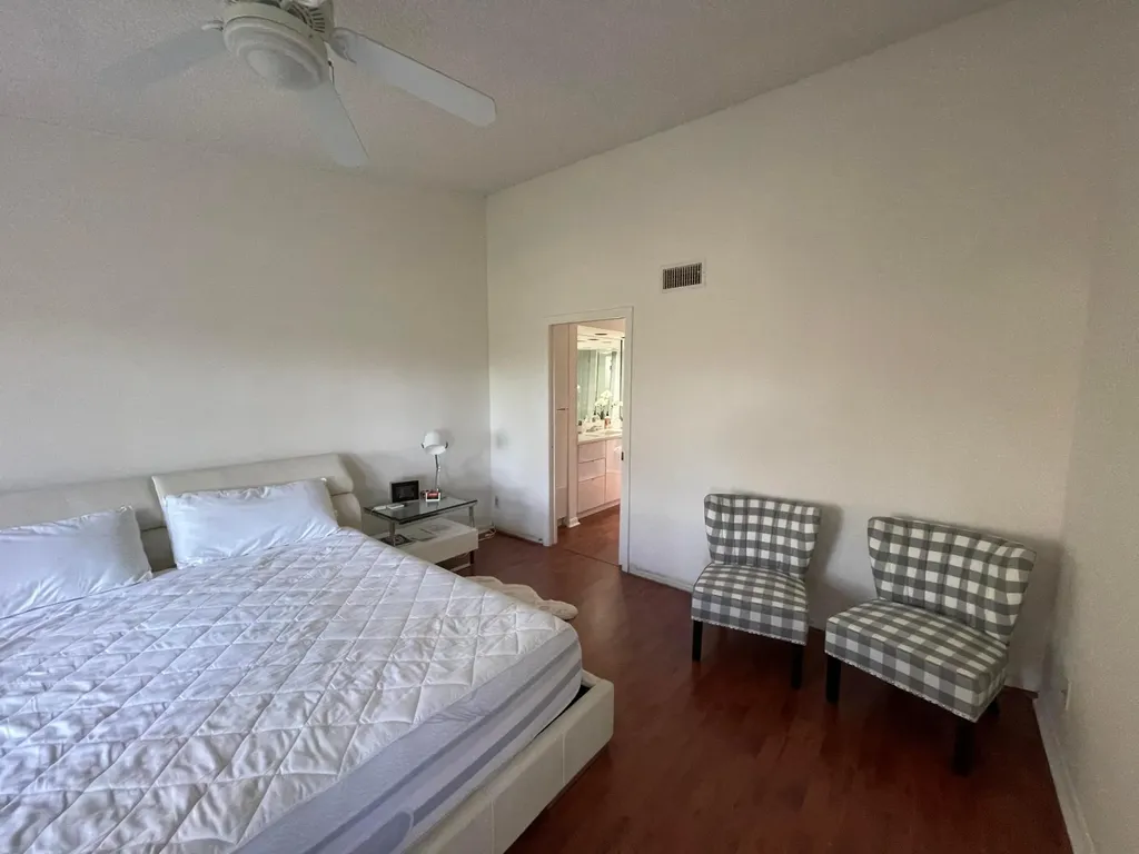 7473 Glendevon Lane Delray Beach FL 33446