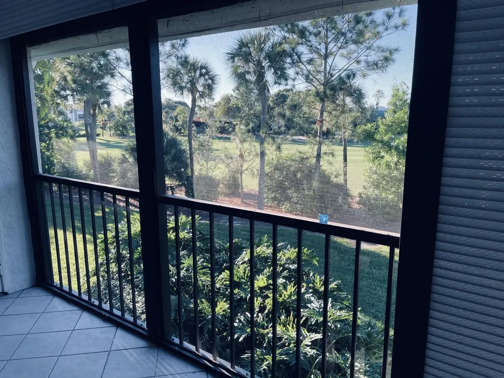 7473 Glendevon Lane Delray Beach FL 33446