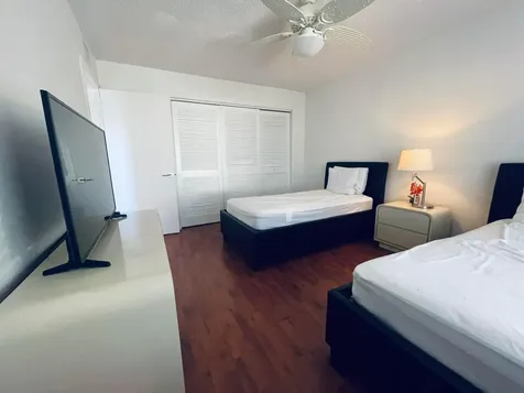 7473 Glendevon Lane Delray Beach FL 33446