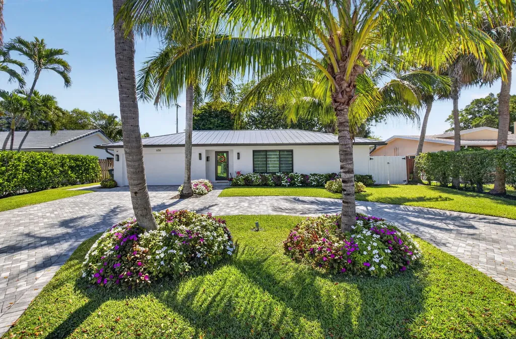658 NW 7th Avenue Boca Raton FL 33486