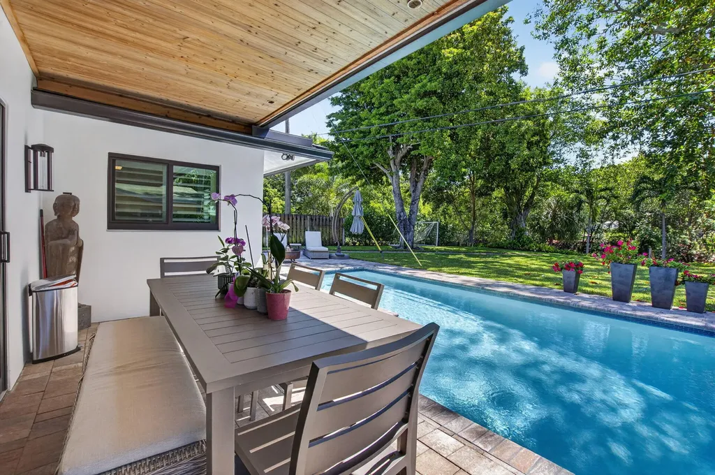 658 NW 7th Avenue Boca Raton FL 33486