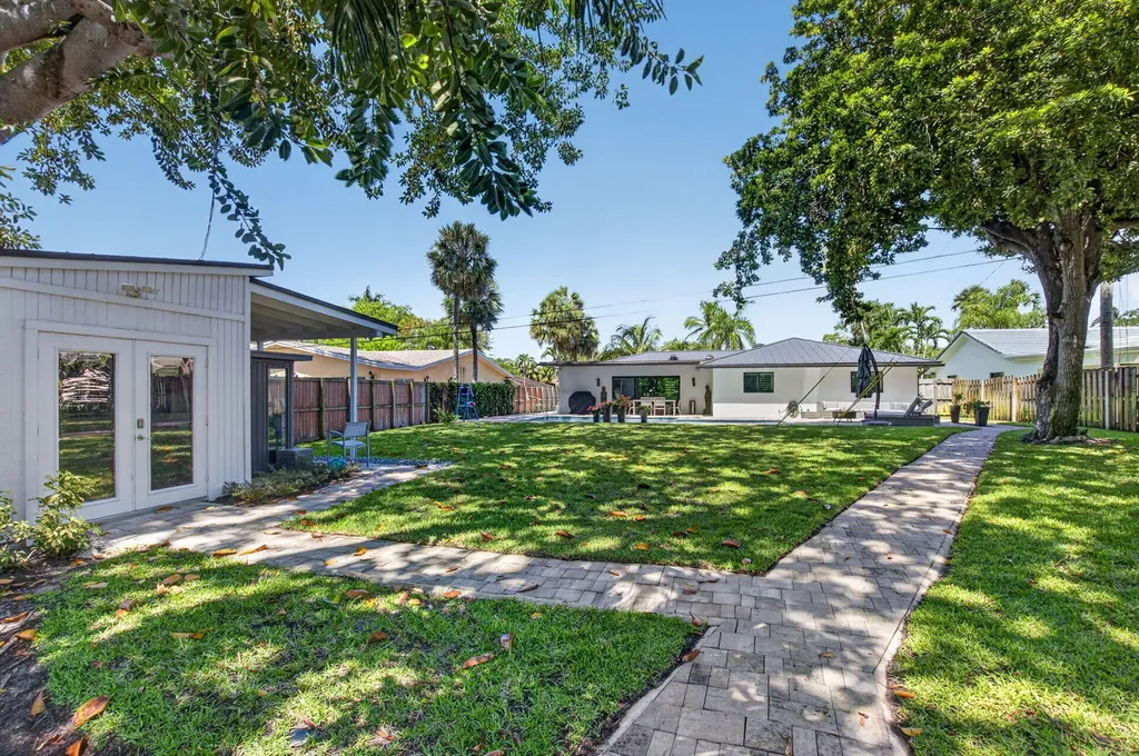 658 NW 7th Avenue Boca Raton FL 33486