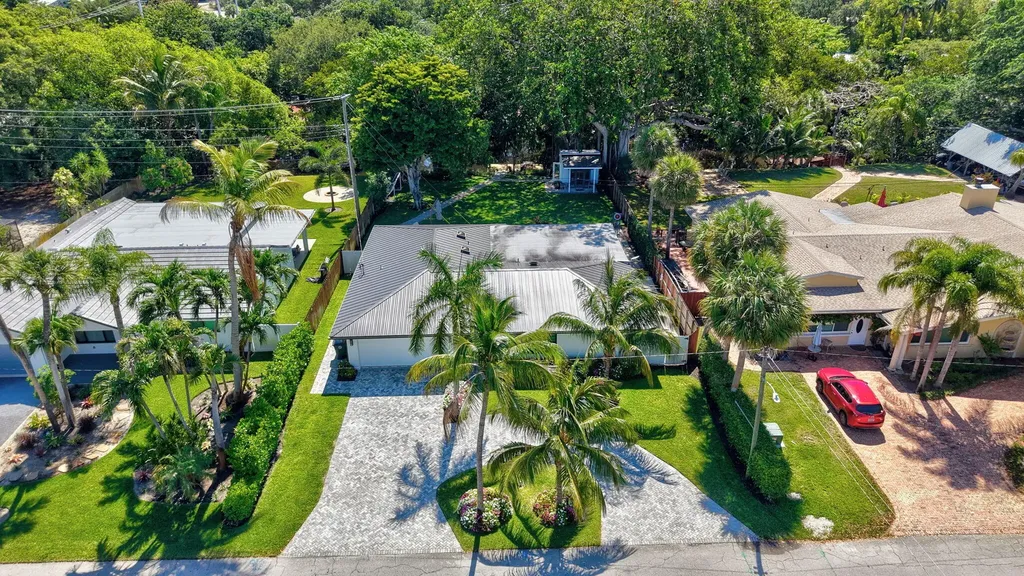 658 NW 7th Avenue Boca Raton FL 33486