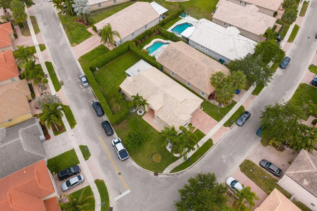 12361 NW 55th Street Coral Springs FL 33076