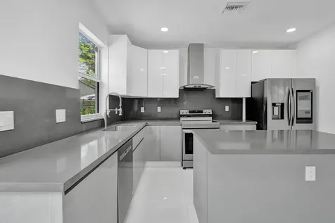 1215 W Las Olas Boulevard Fort Lauderdale FL 33312