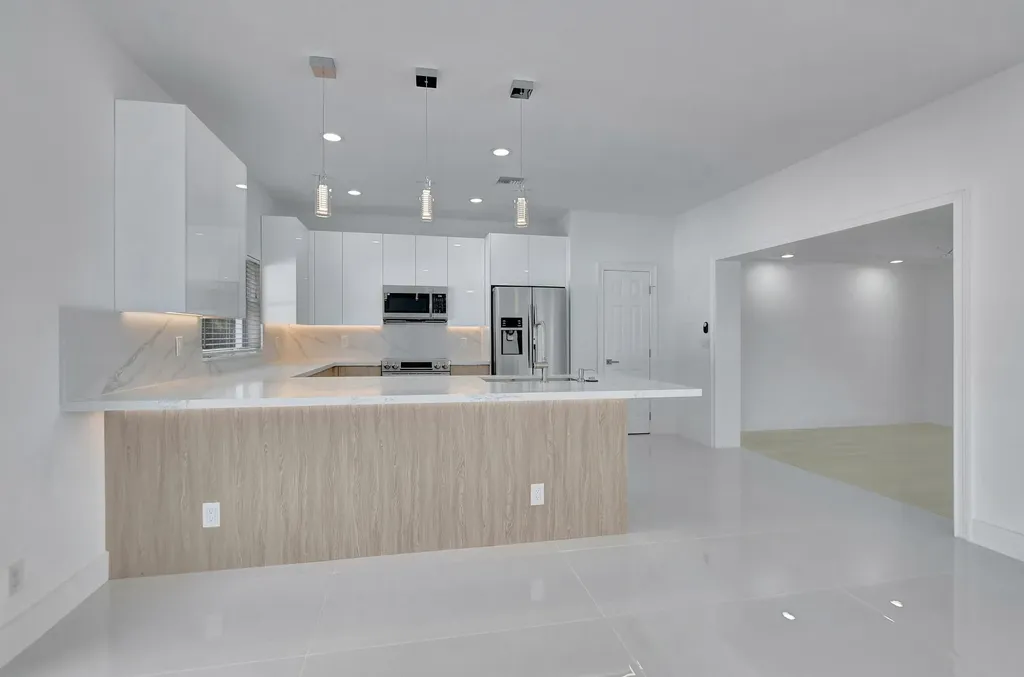 237 NW 7th Street Boca Raton FL 33432