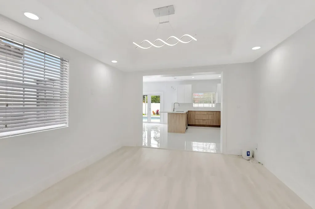 237 NW 7th Street Boca Raton FL 33432