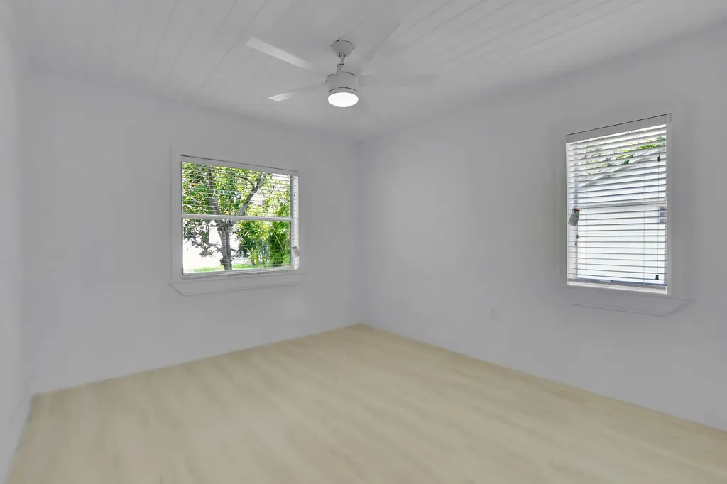 237 NW 7th Street Boca Raton FL 33432