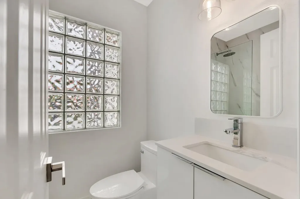 237 NW 7th Street Boca Raton FL 33432