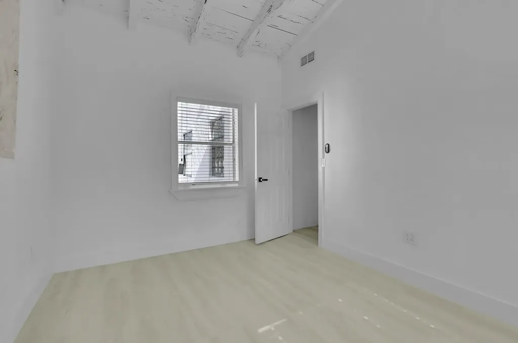 237 NW 7th Street Boca Raton FL 33432