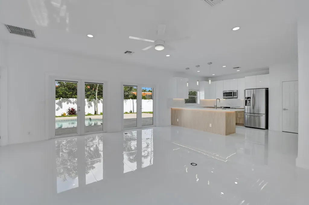 237 NW 7th Street Boca Raton FL 33432