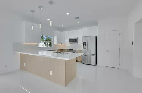 237 NW 7th Street Boca Raton FL 33432