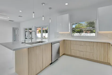 237 NW 7th Street Boca Raton FL 33432