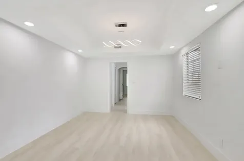 237 NW 7th Street Boca Raton FL 33432