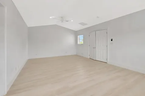 237 NW 7th Street Boca Raton FL 33432