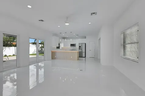 237 NW 7th Street Boca Raton FL 33432