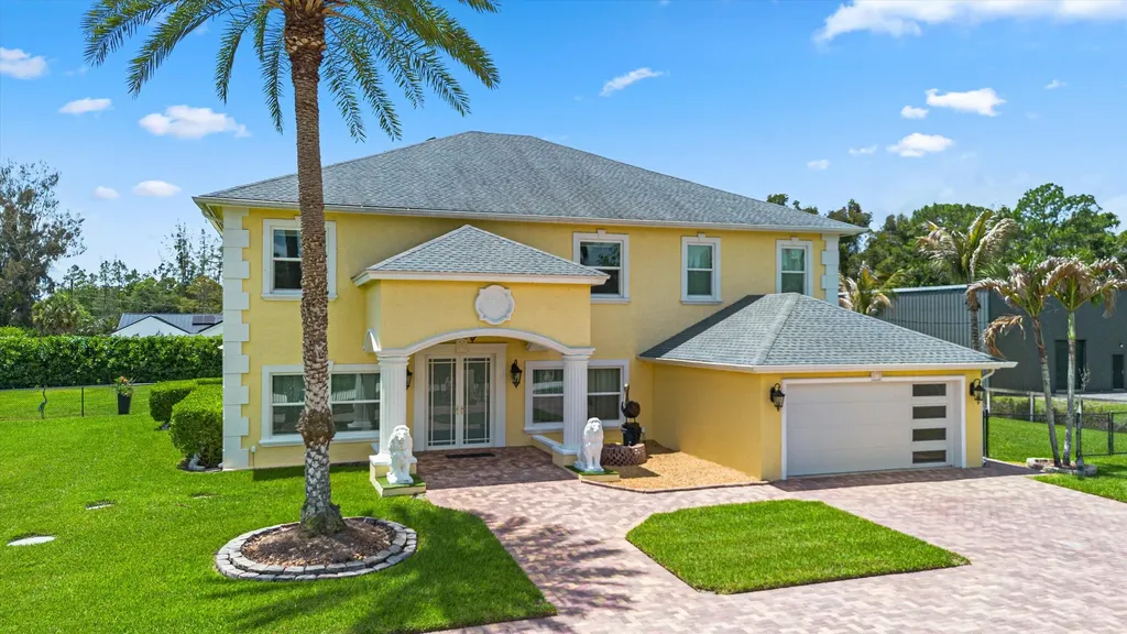 17948 N 33rd Road Road N The Acreage FL 33470
