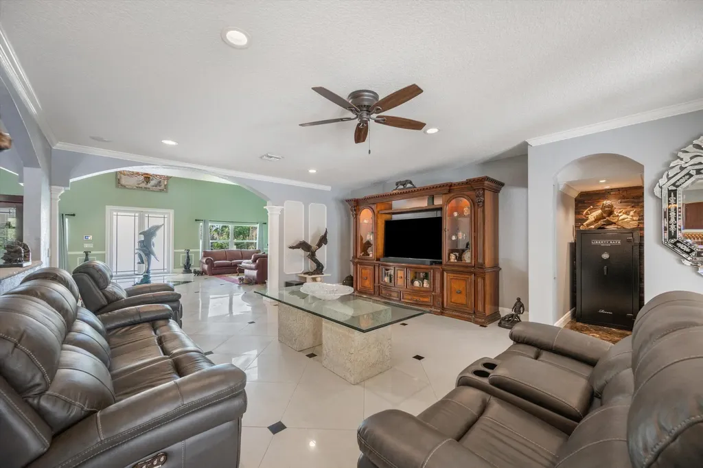 17948 N 33rd Road Road N The Acreage FL 33470