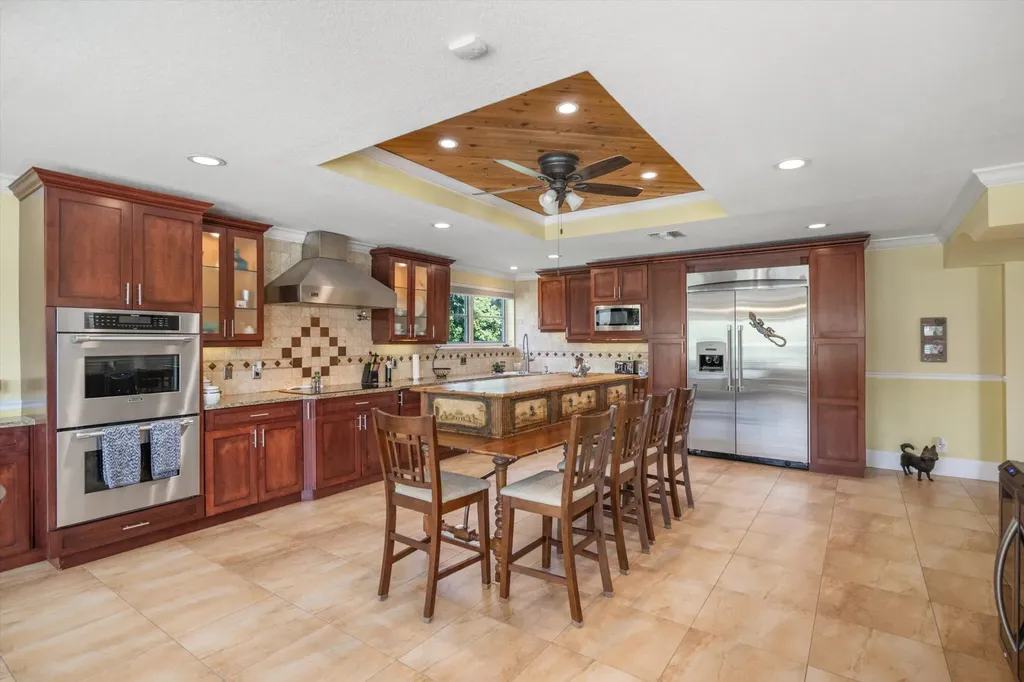 17948 N 33rd Road Road N The Acreage FL 33470