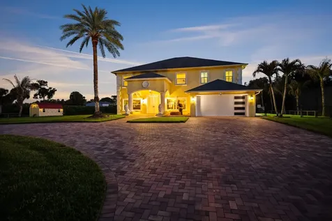 17948 N 33rd Road Road N The Acreage FL 33470
