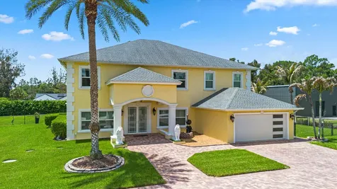 17948 N 33rd Road Road N The Acreage FL 33470