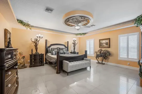17948 N 33rd Road Road N The Acreage FL 33470