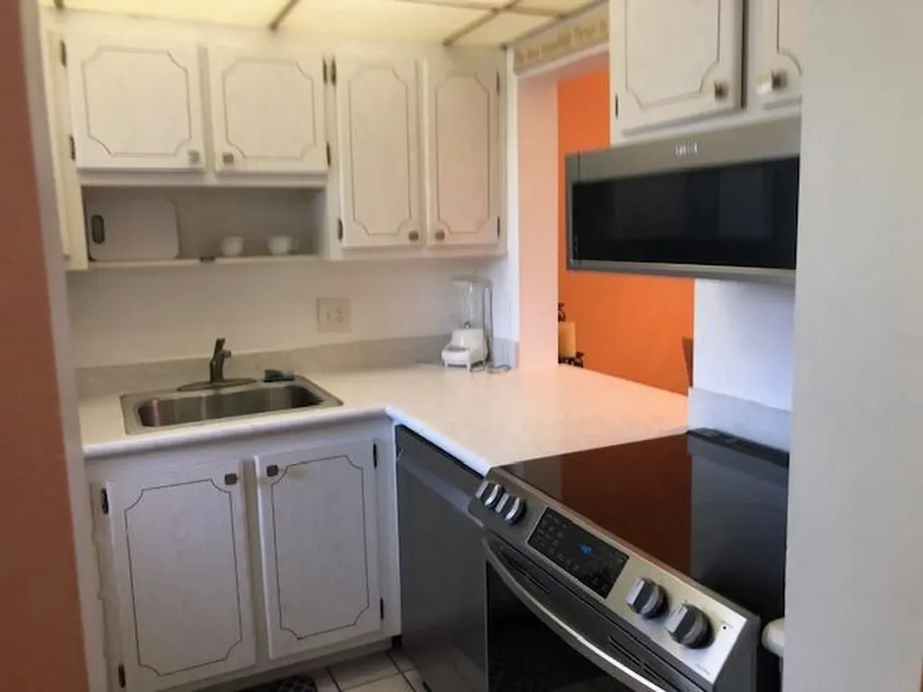 5501 NW 2nd Avenue Boca Raton FL 33487