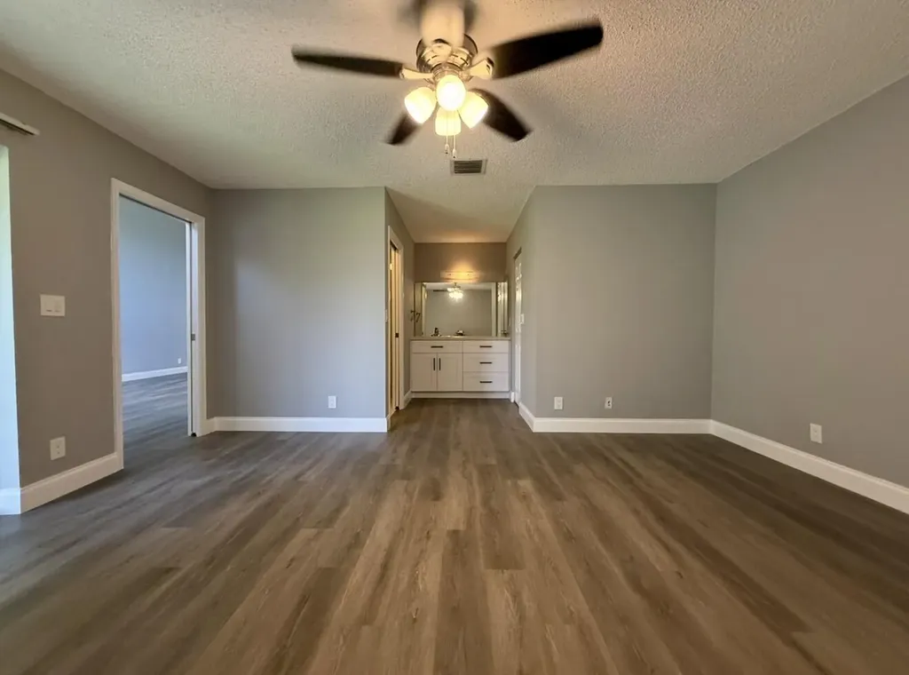 432 Ashwood Place Boca Raton FL 33431