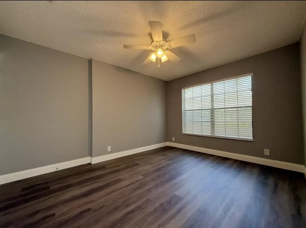 432 Ashwood Place Boca Raton FL 33431