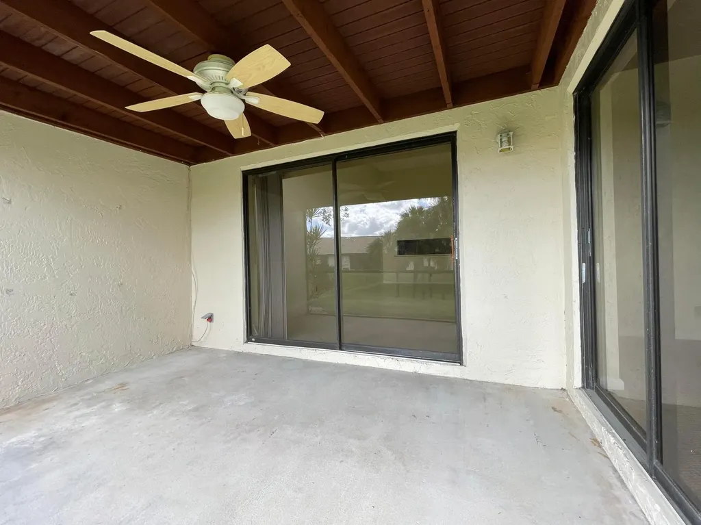 432 Ashwood Place Boca Raton FL 33431