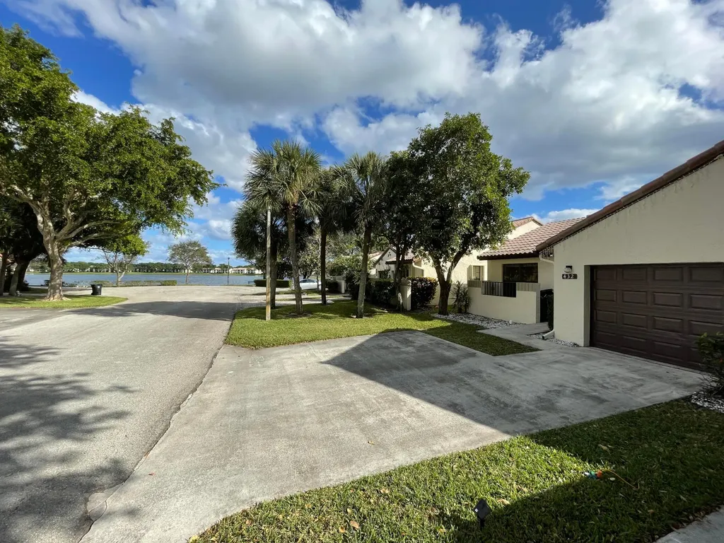 432 Ashwood Place Boca Raton FL 33431