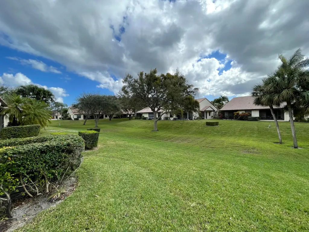 432 Ashwood Place Boca Raton FL 33431