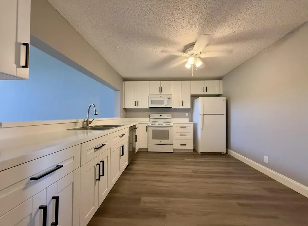 432 Ashwood Place Boca Raton FL 33431