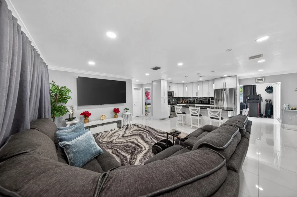 650 NW 38th Place Deerfield Beach FL 33064