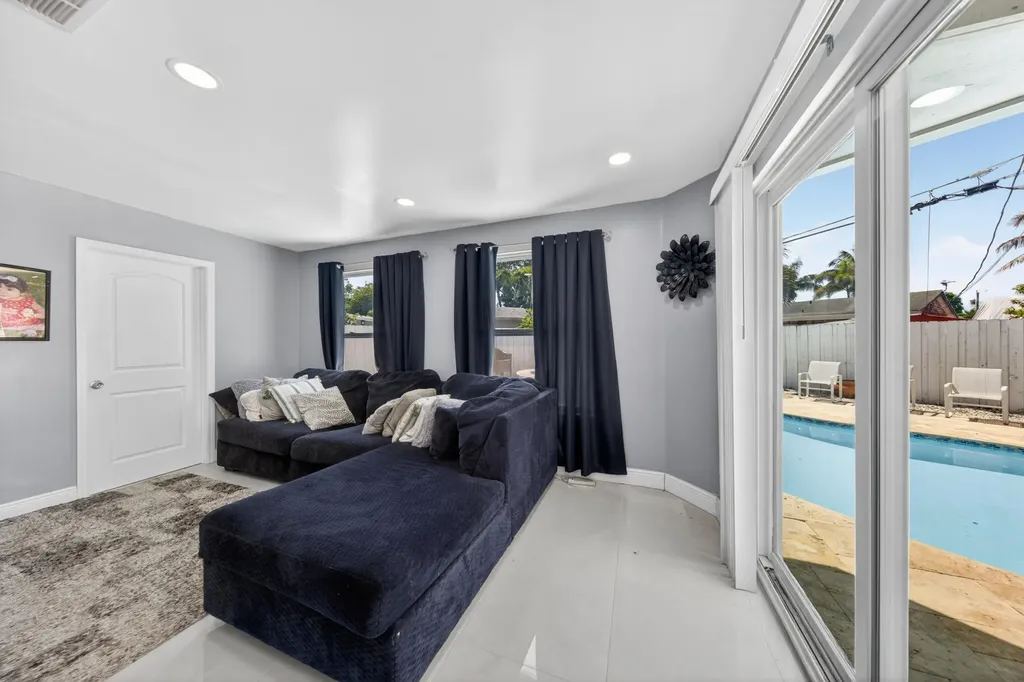 650 NW 38th Place Deerfield Beach FL 33064