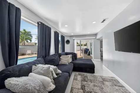 650 NW 38th Place Deerfield Beach FL 33064
