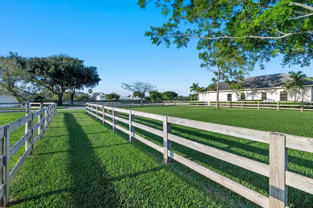 14169 Belmont Trace Wellington FL 33414