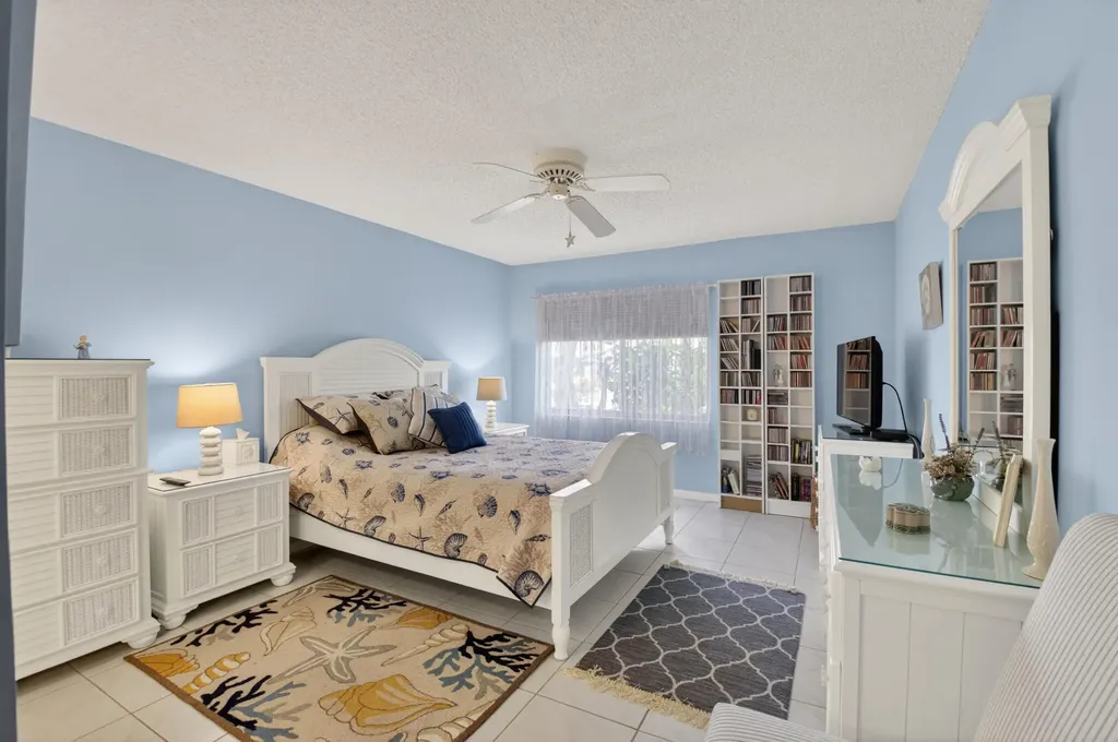 8130 Springtree Road Boca Raton FL 33496