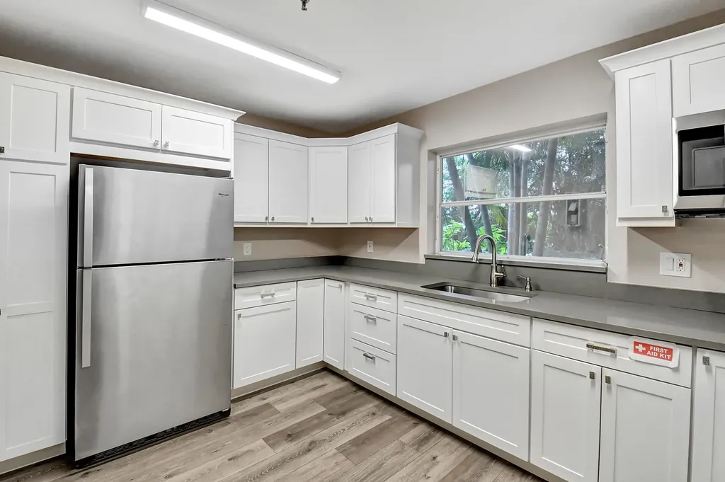 8130 Springtree Road Boca Raton FL 33496