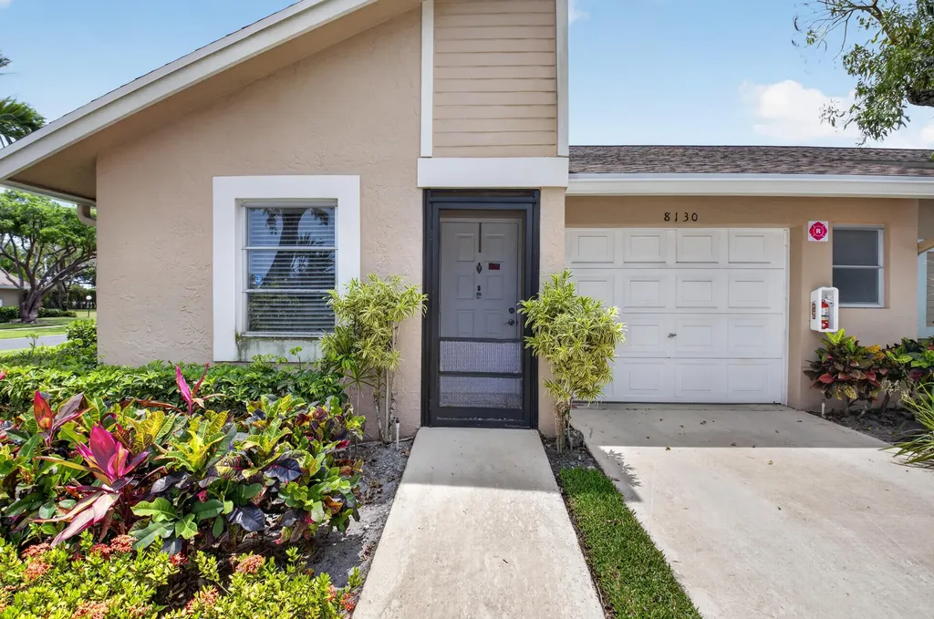8130 Springtree Road Boca Raton FL 33496