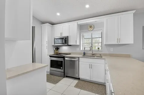 8130 Springtree Road Boca Raton FL 33496