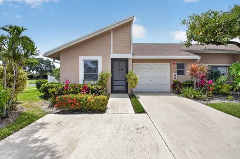 8130 Springtree Road Boca Raton FL 33496