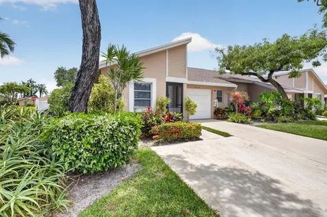 8130 Springtree Road Boca Raton FL 33496