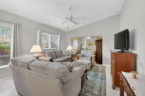 8130 Springtree Road Boca Raton FL 33496