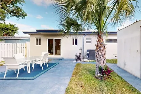 741 W 10th Street Riviera Beach FL 33404