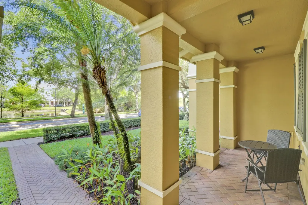 123 E Thatch Palm Circle Jupiter FL 33458